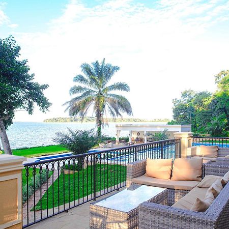 Brovad Sands Lodge Kalangala Экстерьер фото