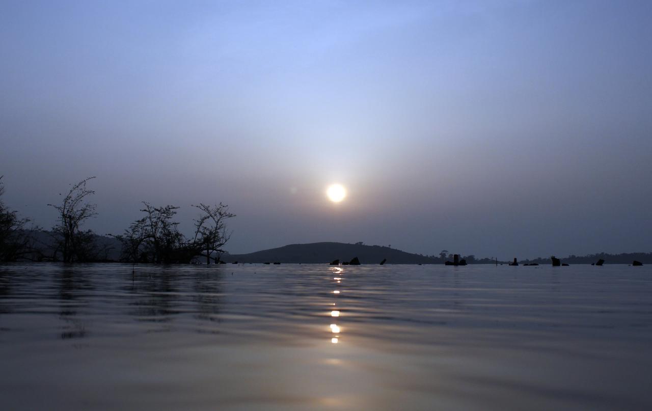 Brovad Sands Lodge Kalangala Экстерьер фото