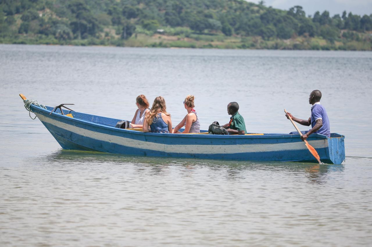 Brovad Sands Lodge Kalangala Экстерьер фото