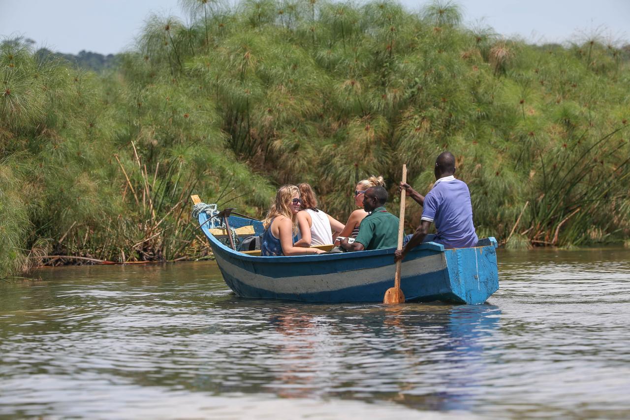 Brovad Sands Lodge Kalangala Экстерьер фото